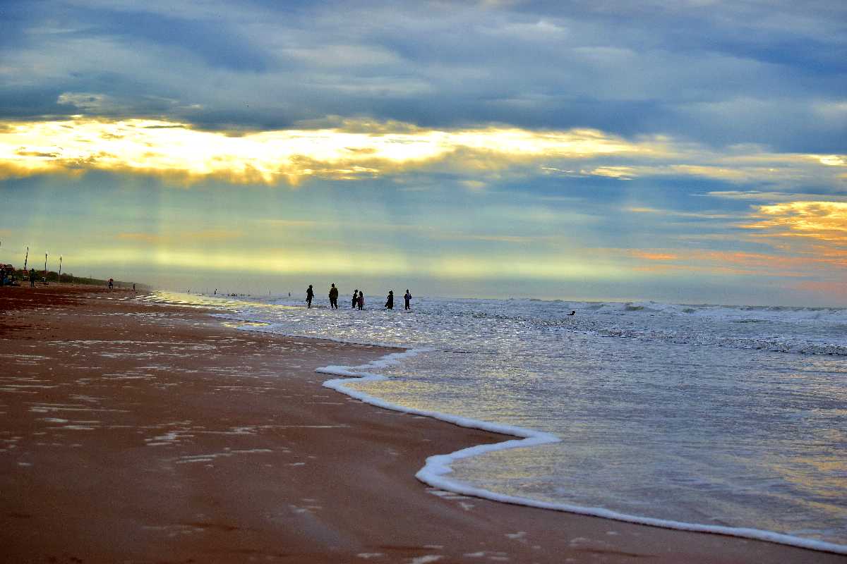suryalanka-beach-img